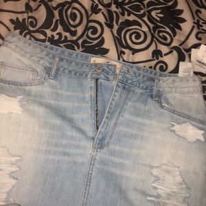 Brand New Size 15 Hollister Woman’s Skirt